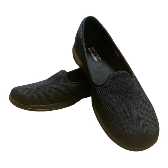 Skechers Air Cooled Goga Mat Slip On Shoes Women’s Size 8 Black Comfortable - Picture 2 of 14